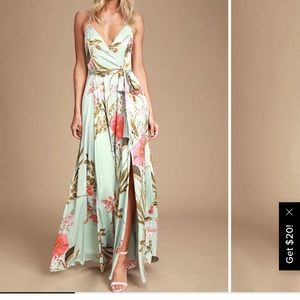 Flowy floral dress!🫶🏼 worn once!! Like new!!🫶🏼